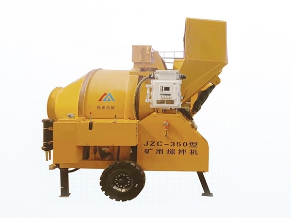 礦用濕噴臺(tái)車(chē)，礦用混凝土泵，礦用攪拌機(jī)發(fā)貨
